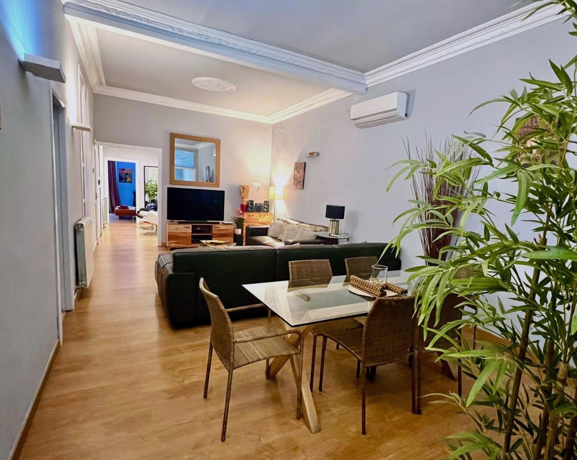 Luxury Central Apartment Barcelona Buitenkant foto